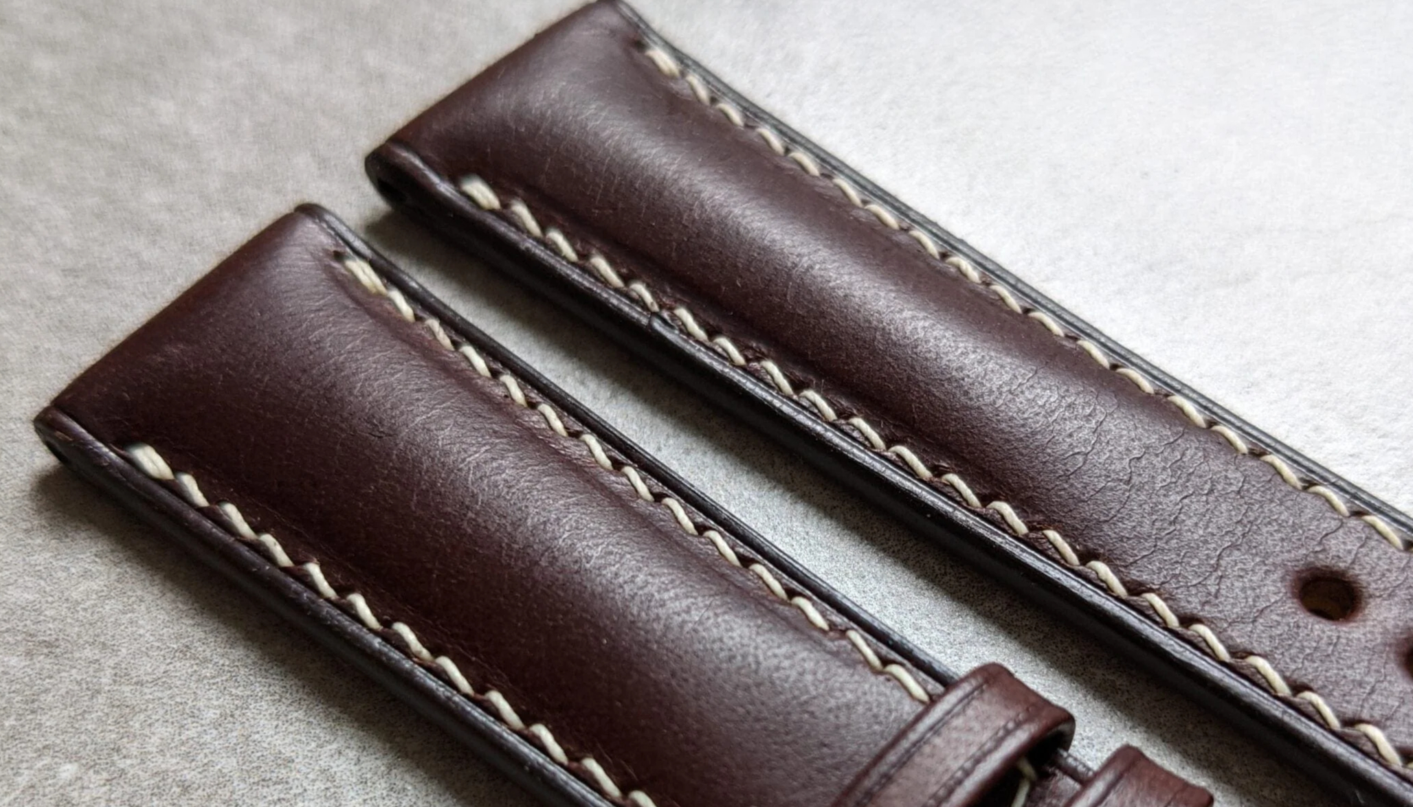Side profile of a leather strap